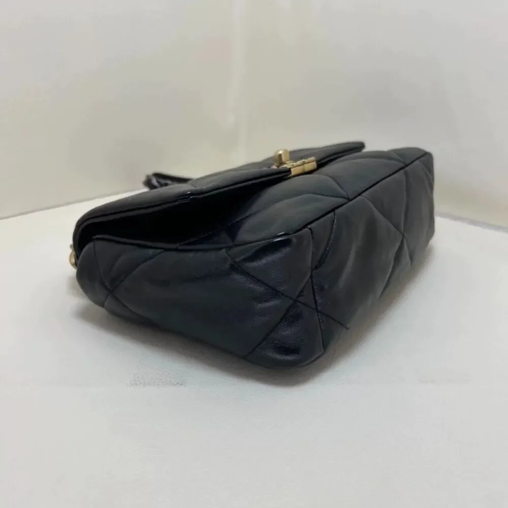Chanel Women Pre-Loved Bag Brand New Condition